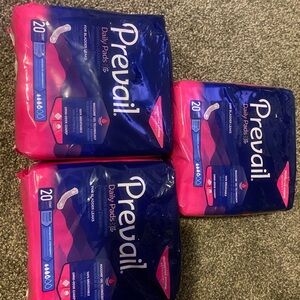 Prevail Daily Pads - Pink and Blue